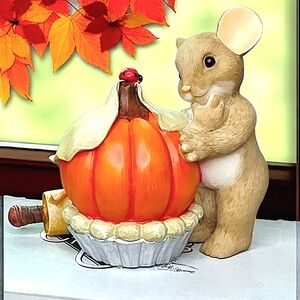 Charming Tails “ARE YOU SURE THIS IS HOW YOU MAKE PUMPKIN PIE?"  130450